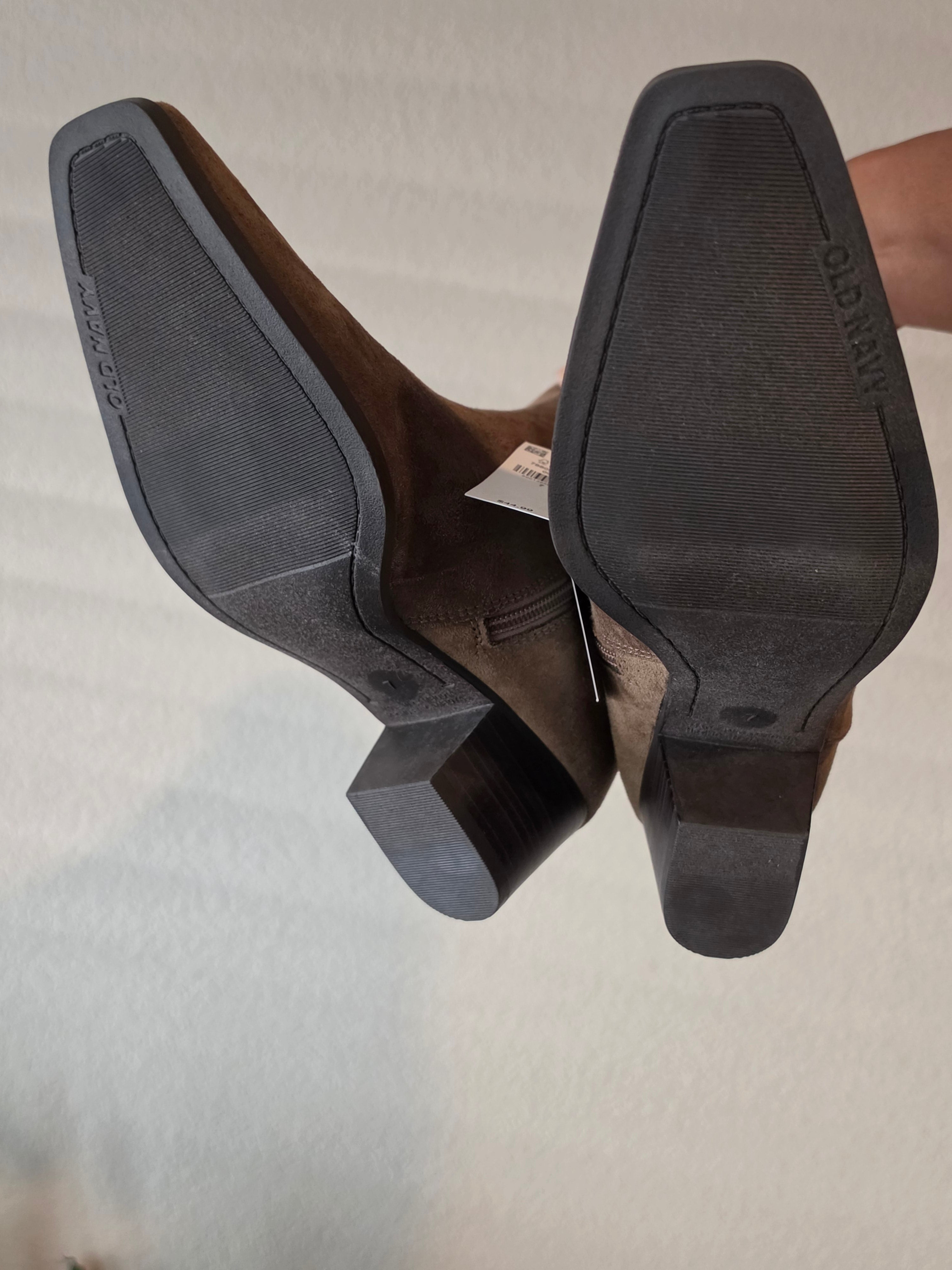 Old Navy Chelsea Boots NWT